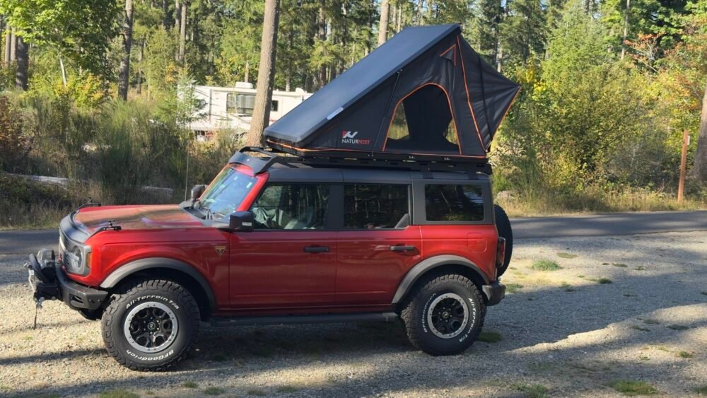 2022 Ford Bronco Sasquatch w/Roof Top Tent